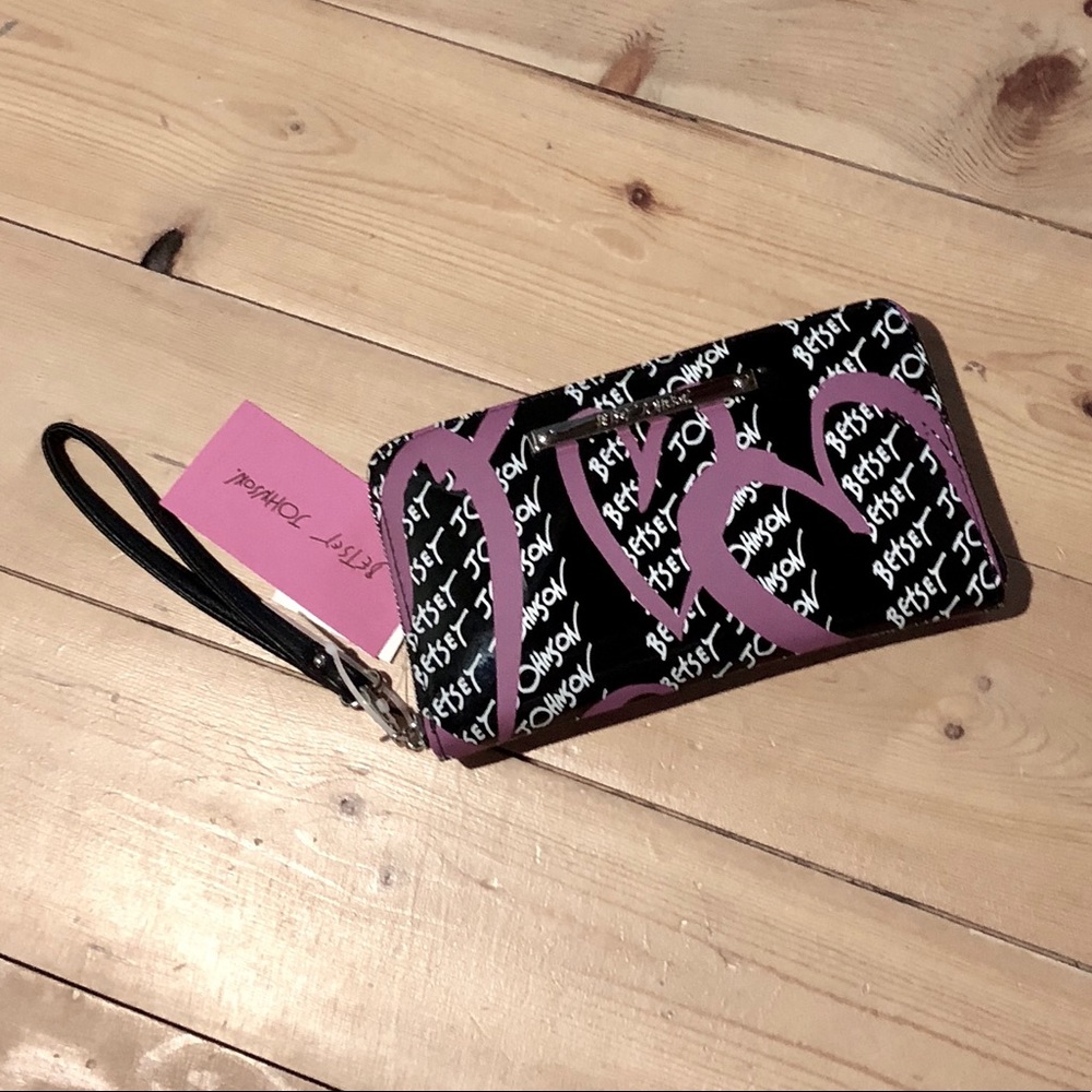 ★SOLD★ Betsy Johnson Patten-Leather Wallet